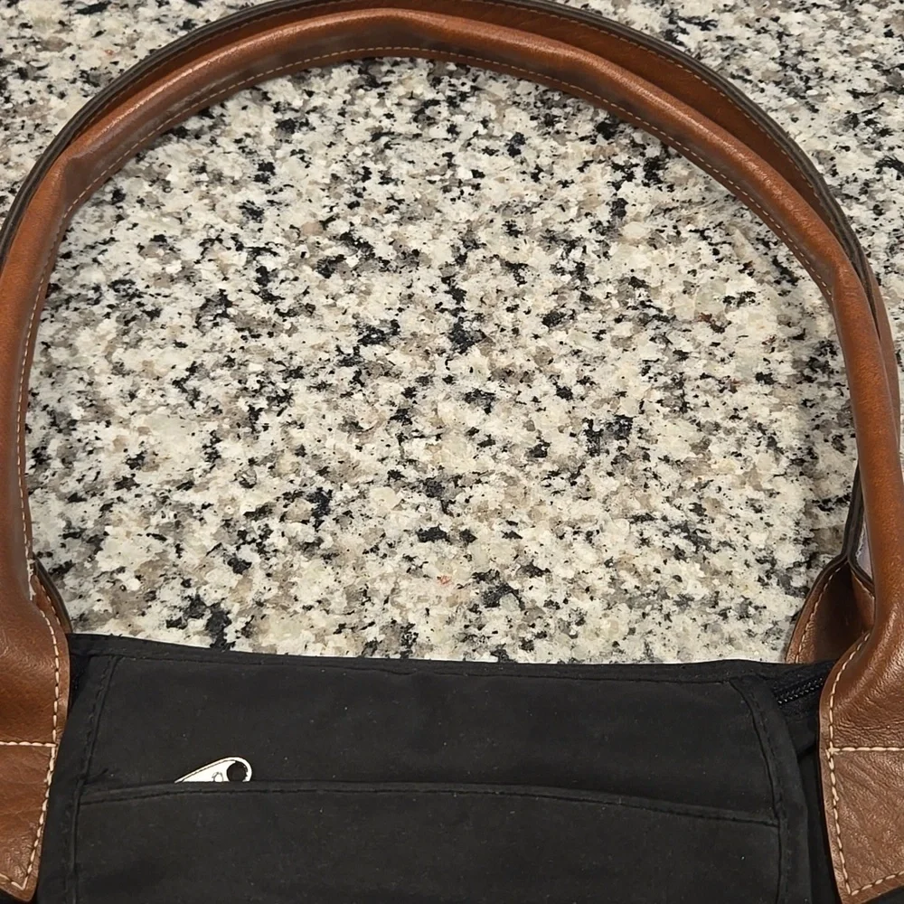 DELSEY ON THE GO SHOULDER BAG. FOLDABLE. BLACK.